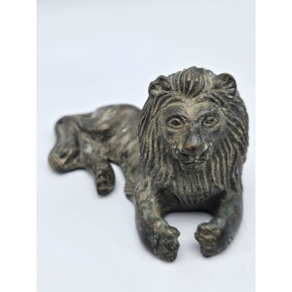 VTG Cast Bronze Reclining Lion Sculpture Statue Paperweight Figurine 4.25" Long - Picture 8 of 11
